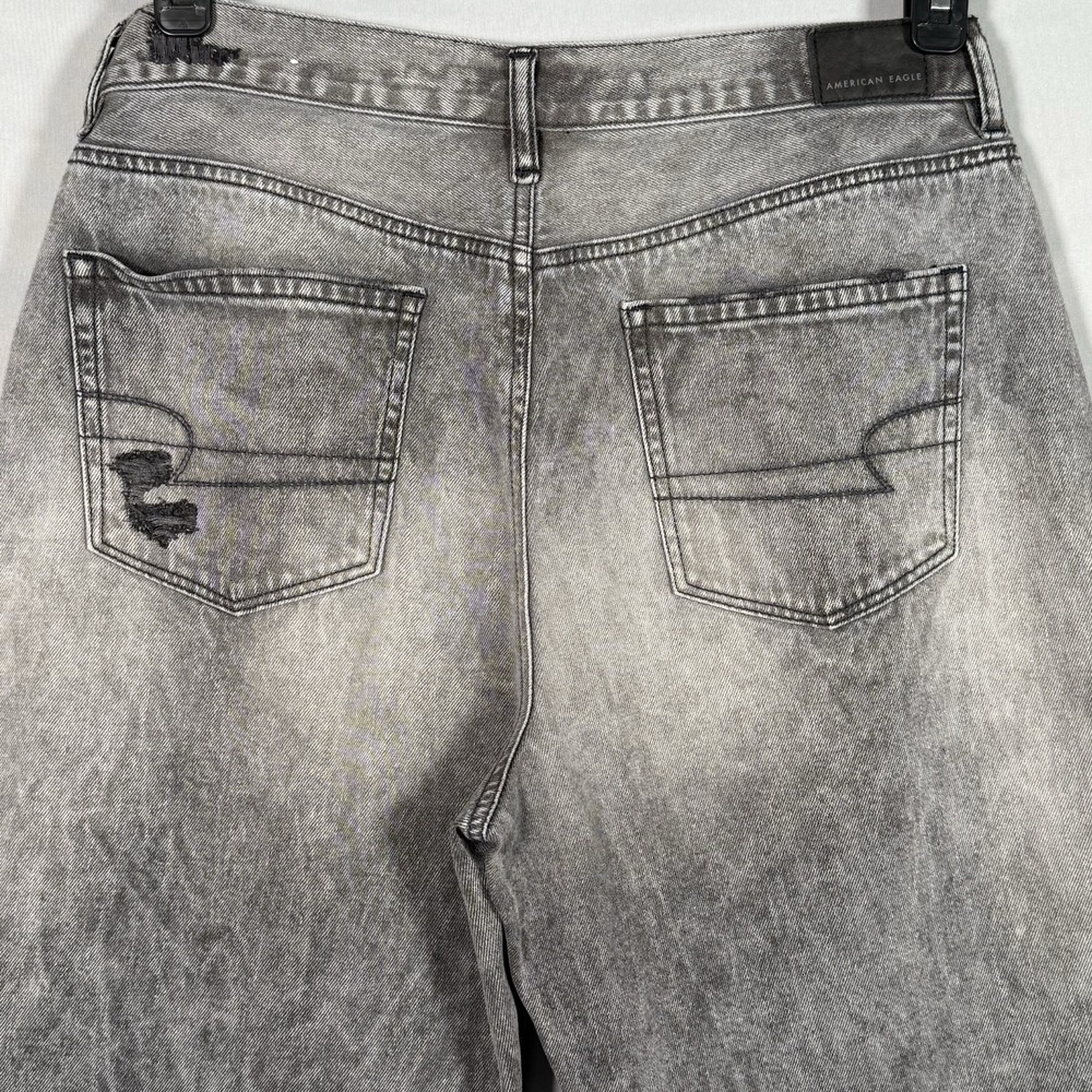 American Eagle Mom Jeans Distressed Raw + Cut Hem Women 10 30x27" Grunge Ripped - Picture 7 of 9